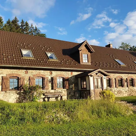 Dom Czarnów 6